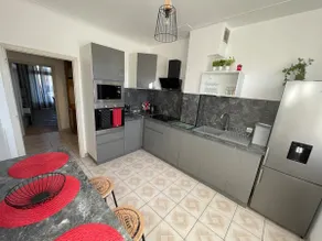 Very large apartment 10 min walk to the center - Image 3