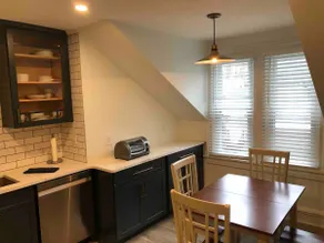 Parkcroft in heart of East Aurora - Image 3