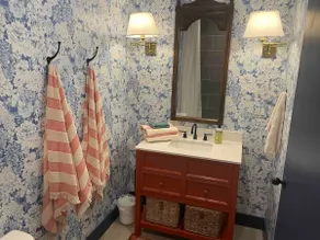 Black House Guest Suite! *close to Green Canyon* - Image 2