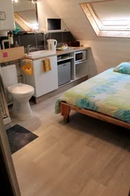The Turning Bridge Cabin, Lovely Bon Room - Image 3