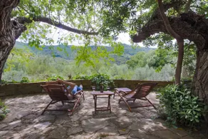 Traditional stone house in Umbria. - Image 2