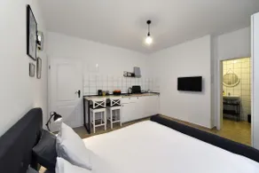 DesignDistrict#3 modern studio in city center - Image 3