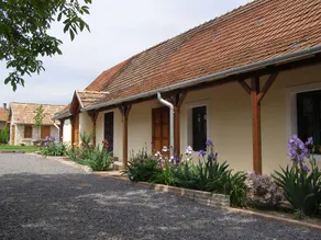 Cziróka Guesthouse, Kincsem apartment - Image 2