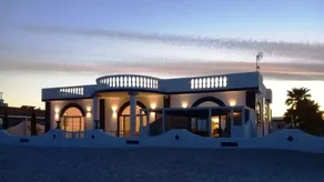 3-Beachfront, Pet-Friendly, Romantic Getaway! - Image 2