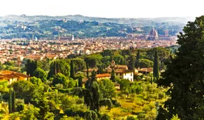 Villa in Florence - No Car Needed, Terrific Views. Exclusive Pool, Garden, Wi-Fi - Image 4