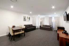 Best Western Plus Bolton on the Park - Image 5