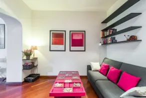 DELIGHTFUL TWO-ROOM APARTMENT IN DOWNTOWN - Image 2
