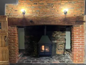 Beautiful 3 Bedroom Countryside Cottage - Image 2
