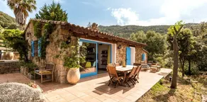 Exceptional sheepfold overlooking the Gulf of Valinco - Image 2