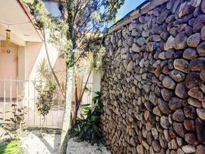 A beautiful and very spacious house in an excellent location - Image 2