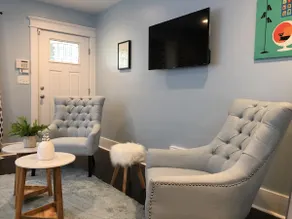 Luxe Cottage -Stay in Style walk to Notre Dame - Image 2