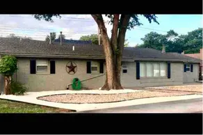 Lubbock Retro House - Image 4