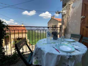 Petit appartement à proximité de St Florent - Image 4