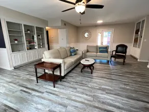 Stunning Heated Pool Home in Old Litchfield Park - Image 4