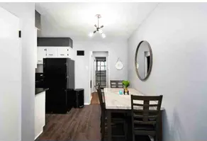 Lovely 1-Bedroom apartment with free parking - Image 5