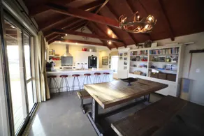 Raspberry Hut, Huge Spaces & Panoramic Views - Image 2