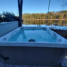 Maine Lake Escape* Hot Tub* - Image 5