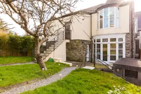 Elm Lodge: Unique Executive Style 3 bed +sofa bed - Image 3