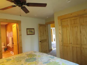 Secret Garden, king bed Cottage - Image 4