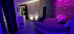 Beautiful 80 m2 private loft for couples - Image 4