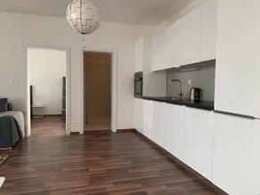 New Stylish 2Room Flat with Dedicated Parking - Image 3