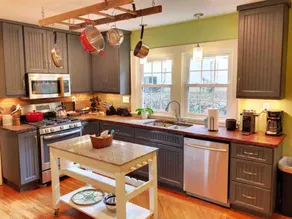 Cozy Ardmore Bungalow - Image 4