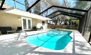 4BR Heated Pool Relaxation Home / Airport / Beach - Image 4