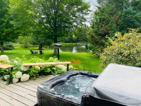 Country Oasis - 5 private acres with hot tub - Image 4