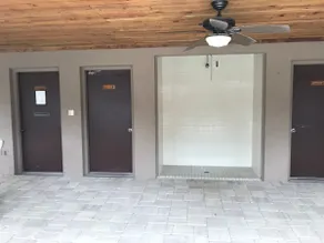 Completely renovated to cozy spot - Image 4