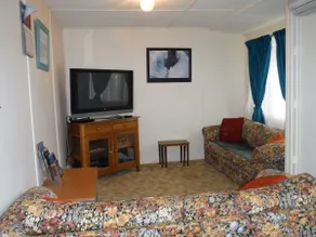 Polly's Shack - Image 3