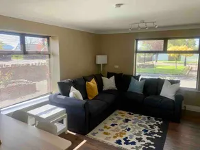 Killarney Moone Lodge, 3 bedroom, ample parking. - Image 5