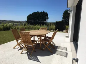 Very beautiful new **** villa located 2 minutes walk from the sea and 5 minutes from shops - Image 3