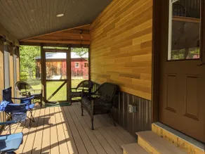 Cozy Cabin at Frog Pond Farm - Image 5