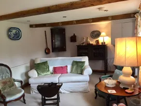 Cotswold cottage 2 bedrooms,2 Bath, sleeps four - Image 3