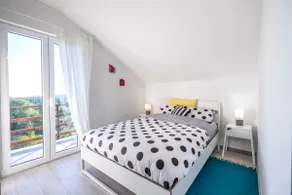 Le Petit - Image 2