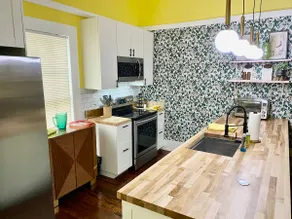 Cozy Victorian in the Center of downtown Morganton (Dog Friendly!) - Image 2