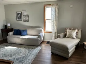 Virginia's PlaceCozy 2 Bedroom Home / Pets Welcome - Image 5