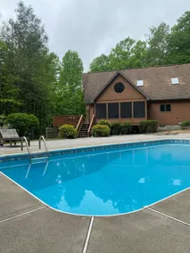 Cozy Cedar Chalet with Heated Pool - Image 3