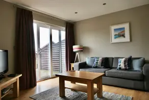 Lovely lodge in the 5* Retallack resort and spa - Image 2