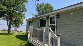 Lakefront house on Oneida Lake, NY - Image 2
