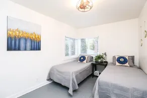 2BR Near Autzen & UO – 10 Min Drive Upstair#4 - Image 4