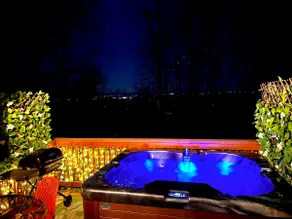 Cozy Cabin in the Clouds . Hot Tub, Wineries, Skyline - Image 2