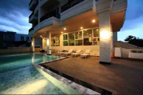 Spacious 2 Bedroom Apartment near BTS-non smoking - Image 2