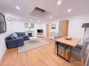 Town Centre 2 Bedroom Town House St Helier - Image 2
