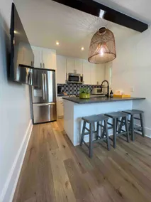 Jax Bch Bungalow Apt. #8 - block to Bch & Dining - Image 2