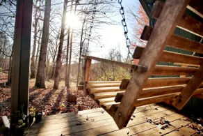 Oakleaf Hideaway | 20-Acre Cottage by Desoto - Image 2