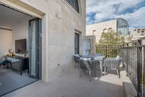 Front of the old city - Luxurious residence - Image 3