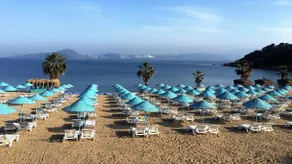 Relaxed villa with amazing sea view & beach access - Image 2