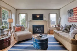 5 Bedroom, 3 Bath House! With Brand New Hot Tub! - Image 4