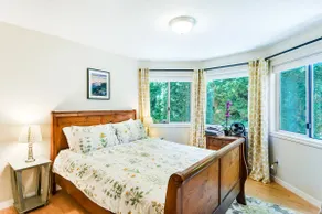 Green Lake 2BR Garden Apartment - Family Friendly - Image 2